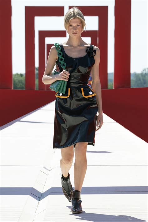 louis vuitton fashion|louis vuitton 2022 fashion show.